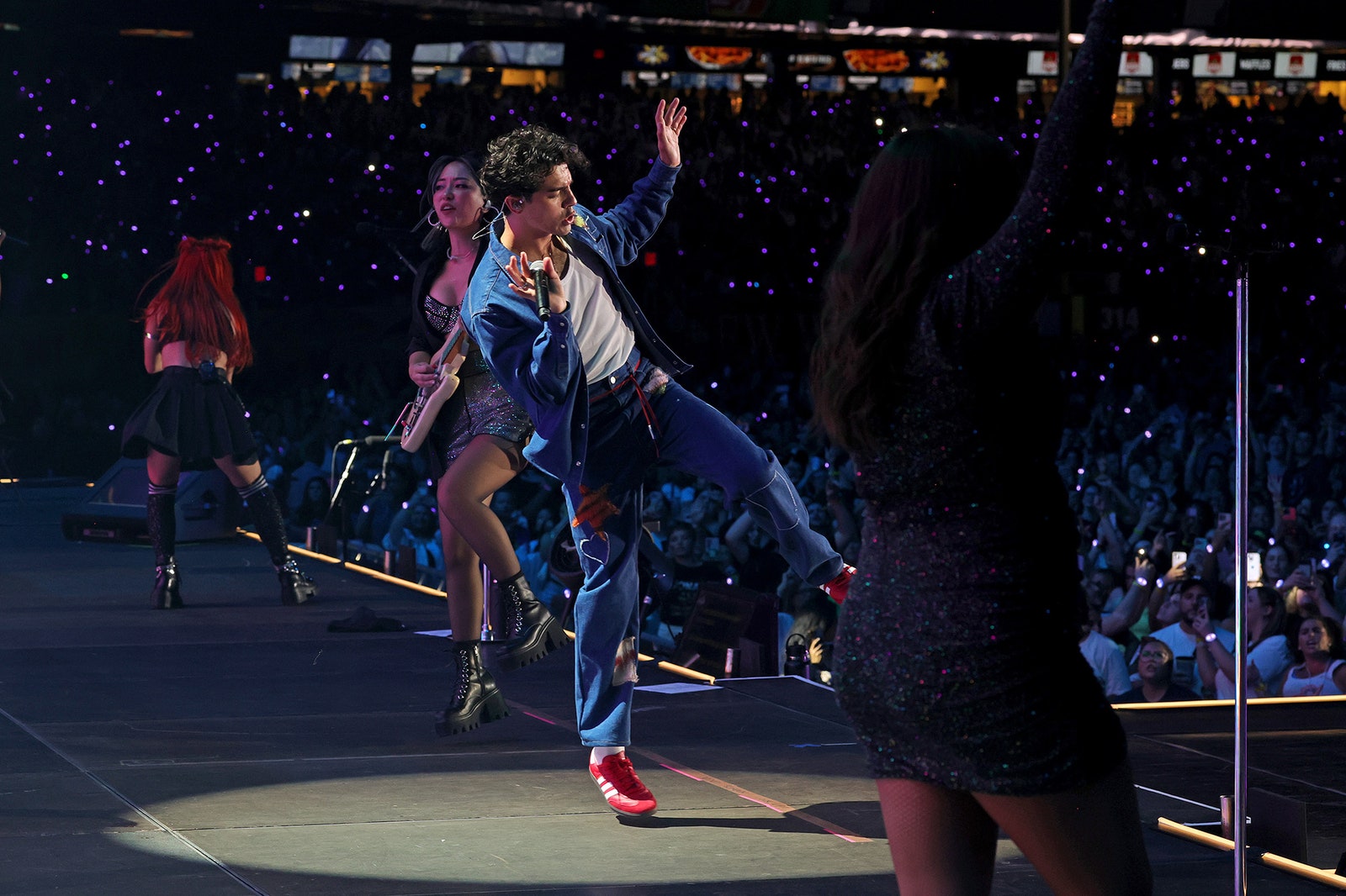 Alors, comment exactement les Jonas Brothers vont-ils jouer 5 albums chaque nuit