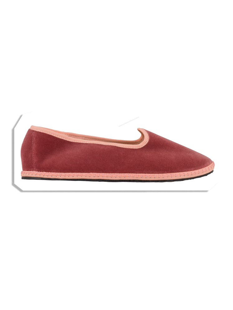 Les choses préférées de JJ Martin incluent des leçons spirituelles chamaniques et des pantoufles vénitiennes Les choses préférées de JJ Martin incluent des leçons spirituelles chamaniques et des pantoufles vénitiennes