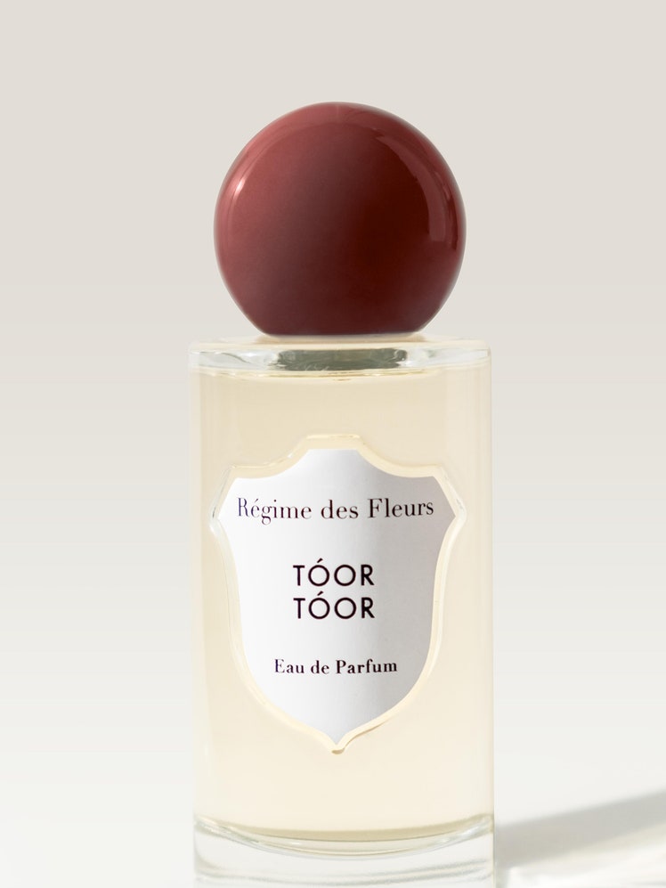 Comment le Régime des Fleurs a réinventé la tubéreuse avec une optique brutaliste