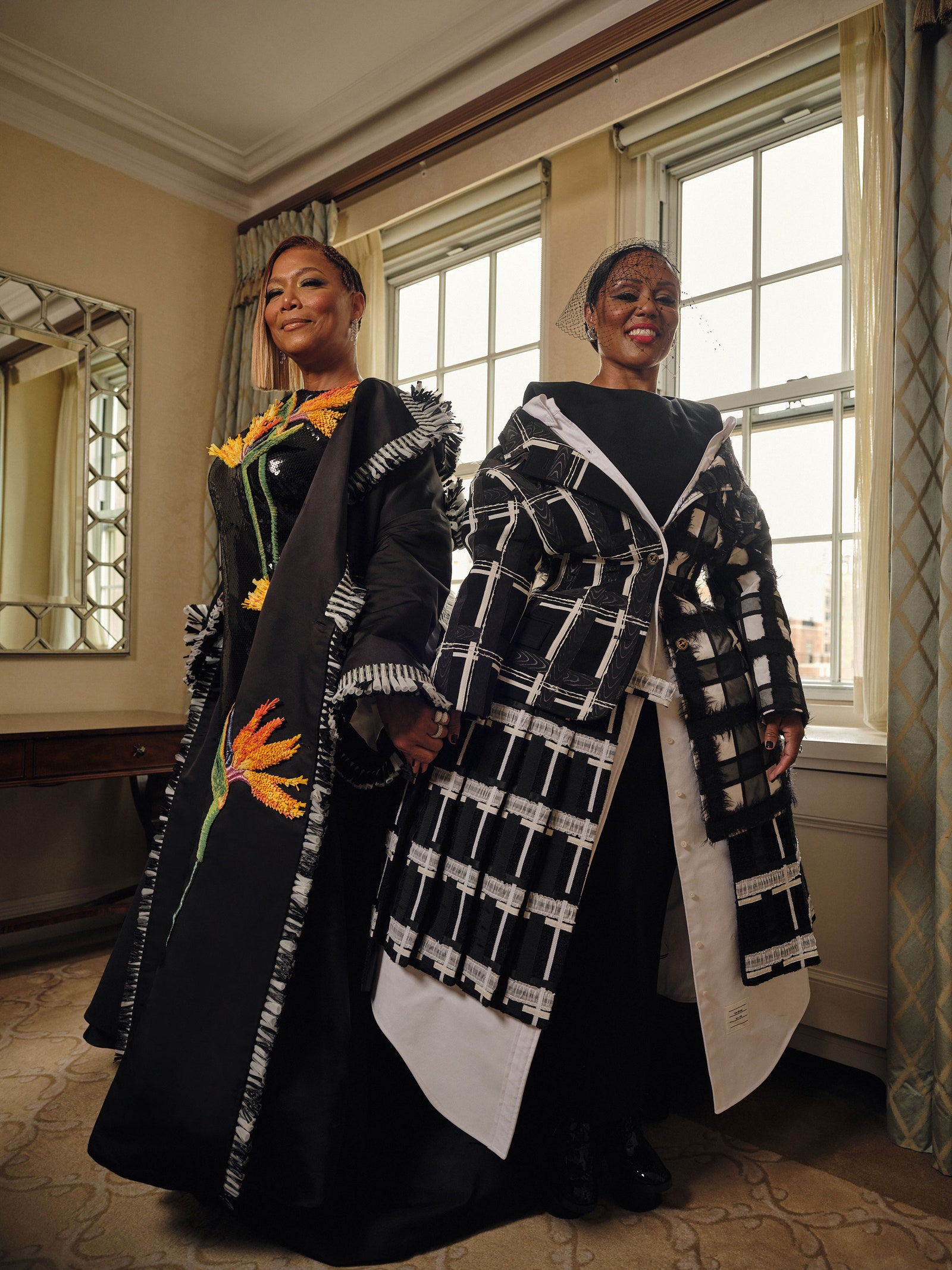 L'image peut contenir Queen Latifah Personne adulte Vêtements Manteau Robe de mode Visage Tête Photographie et portrait