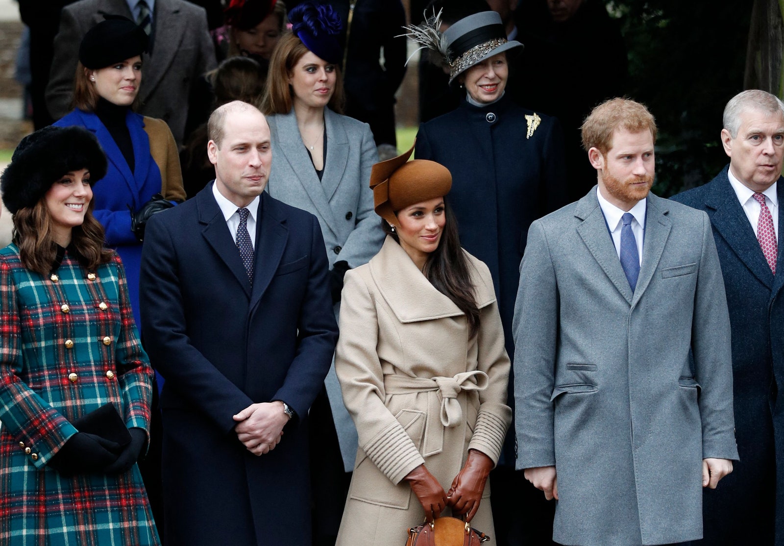 L'image contient peut-être le prince William, duc de Cambridge, le prince Andrew, duc d'York et le prince Harry, duc de Sussex.