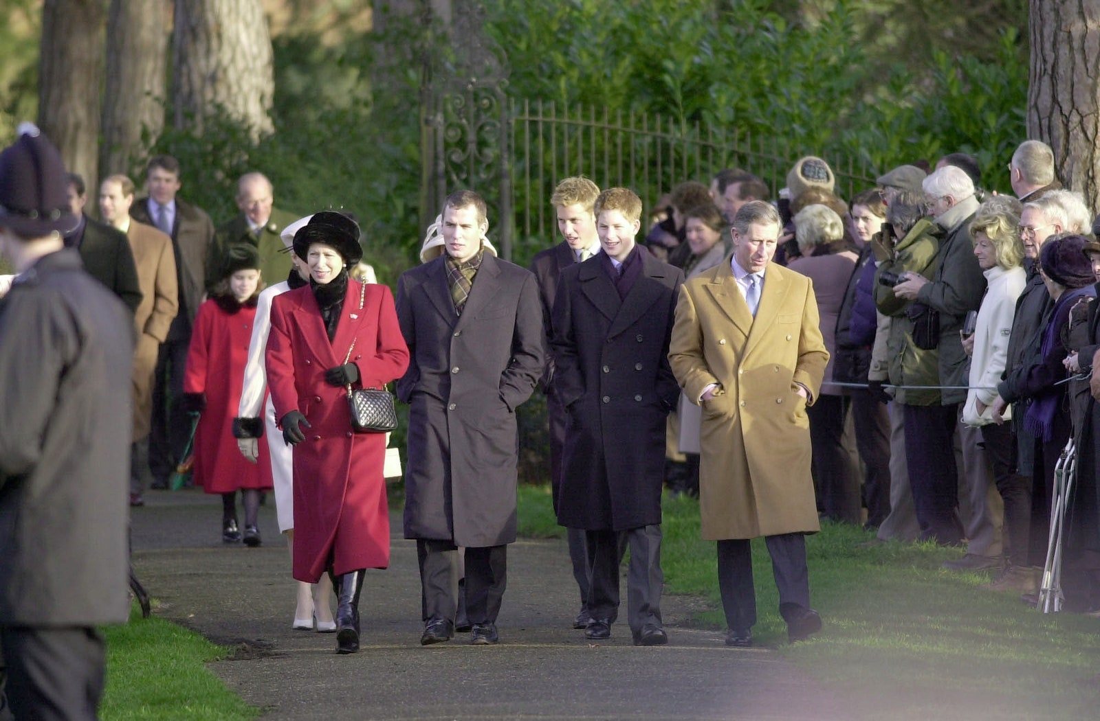 L'image peut contenir Charles, prince de Galles, prince Harry, duc de Sussex et Anne, princesse royale.