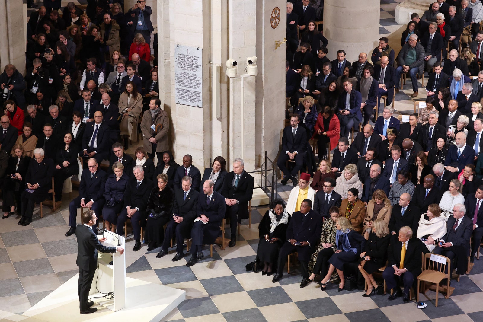 L'image peut contenir Philippe de Belgique Javier Corcobado Villaño III François Legault et Friedrich Dürrenmatt