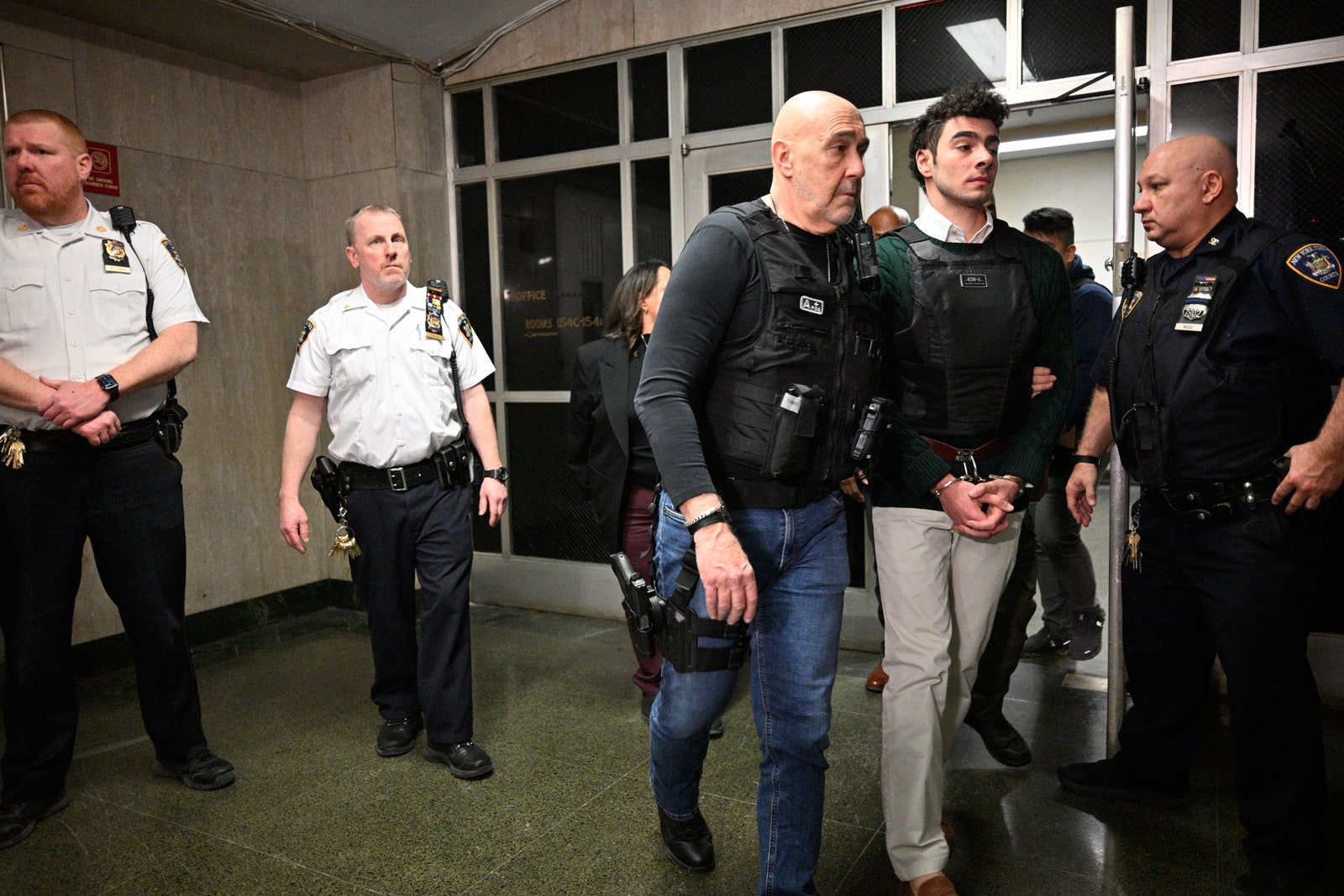 L'image peut contenir Claudemichel Schönberg Mario Batali Neal Asbury Adult Person Clothing Footwear Shoe and Arrest