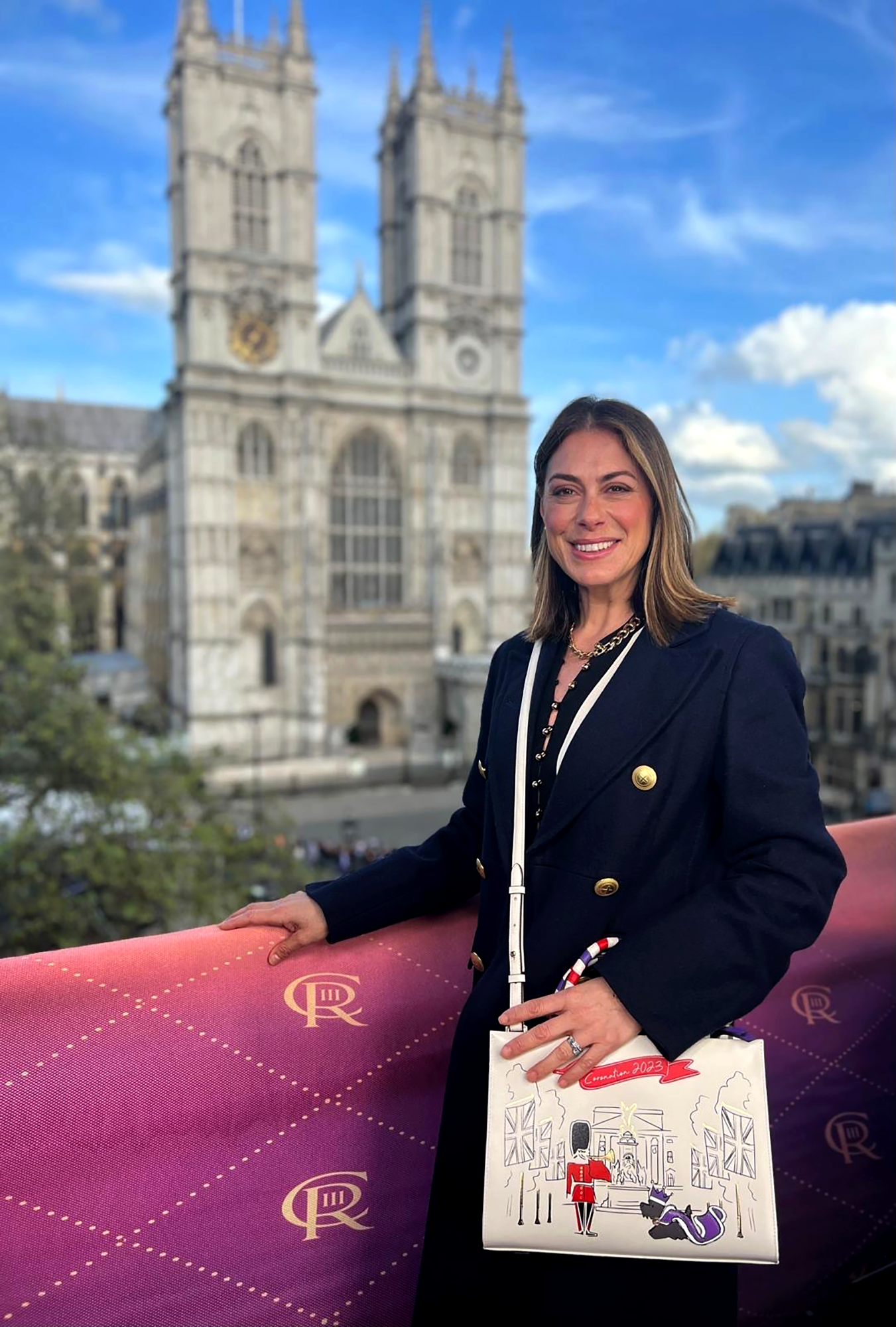 Katie Nicholl au couronnement le 6 mai 2023 tout en passant par la chimiothérapie.