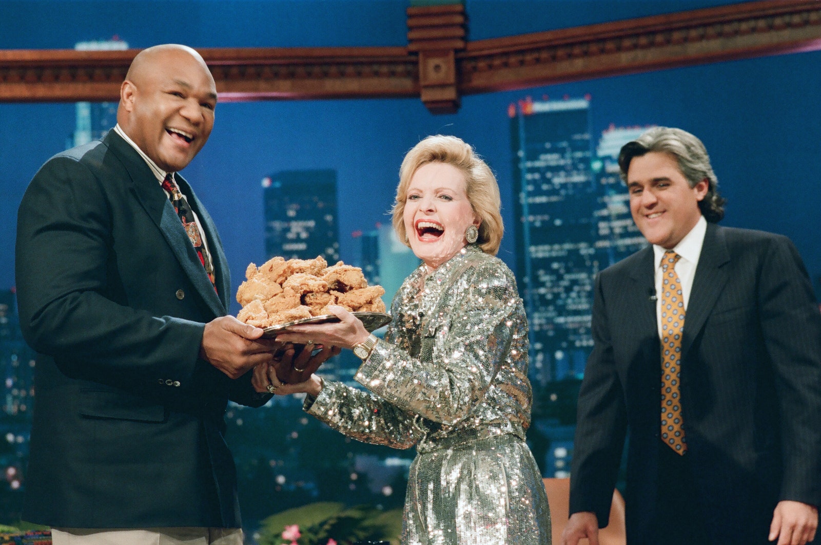 L'image peut contenir George Foreman Florence Henderson Jay Leno Blazer Vesteur de vêtements Jacket Person et visage