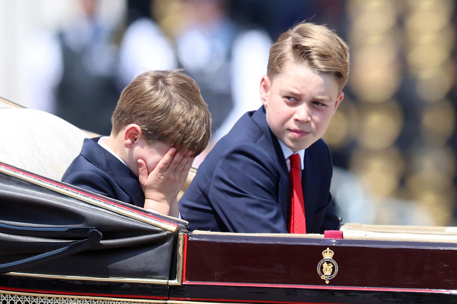 L'image peut contenir le prince George de Cambridge accessoires d'usure formelle Tie Personne Personne Face Personnes et adulte