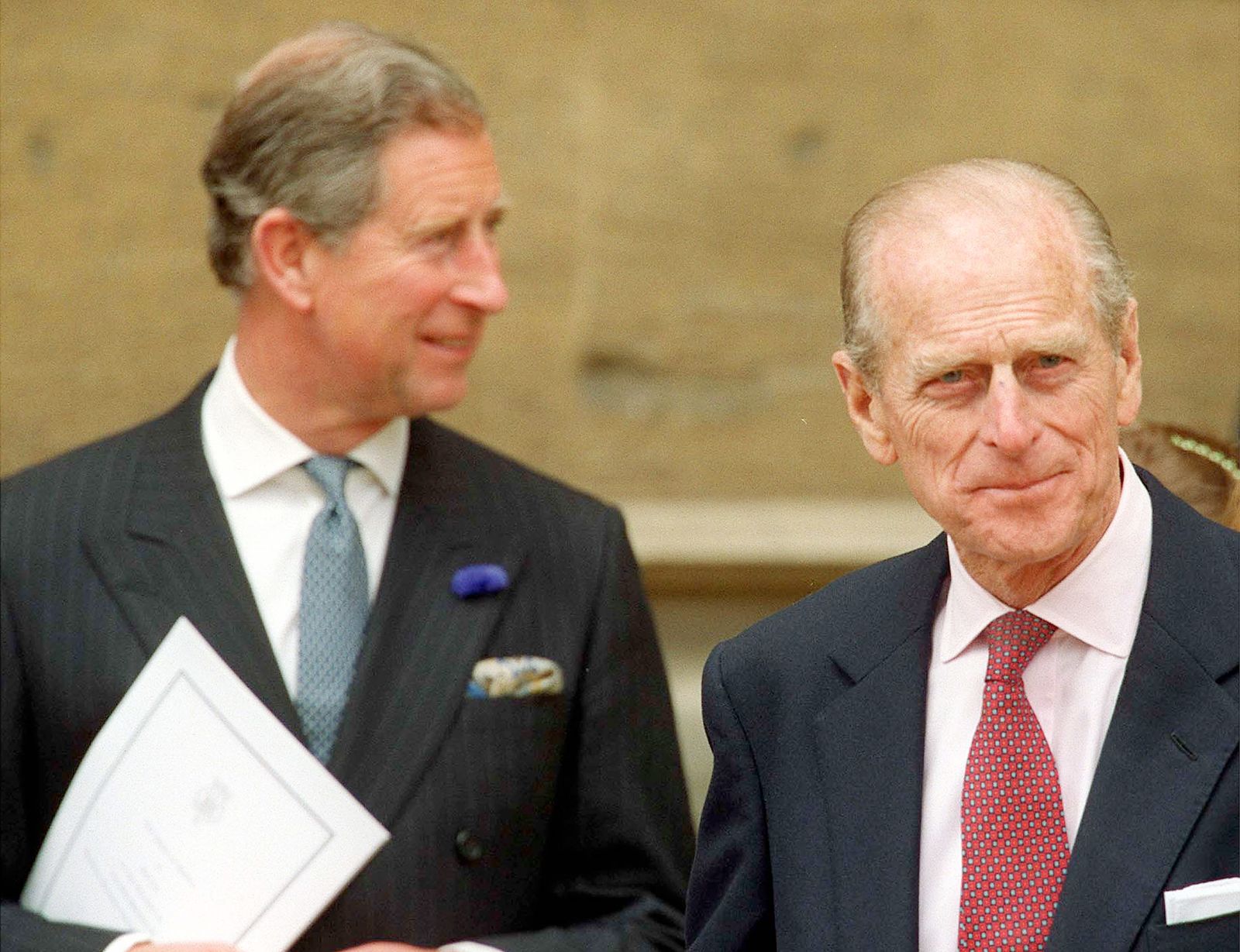 L'image peut contenir le prince Philip Duke of Edinburgh Charles Prince of Wales Accessoires Tie à vêtements et personnes