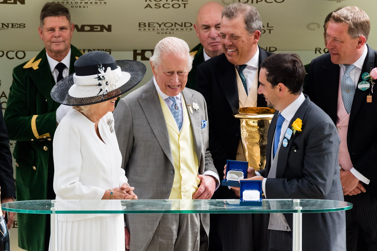 L'image peut contenir Janove Waldner Charles Prince de Galles Andy Hessenthaler Bill Bergey Personne et accessoires