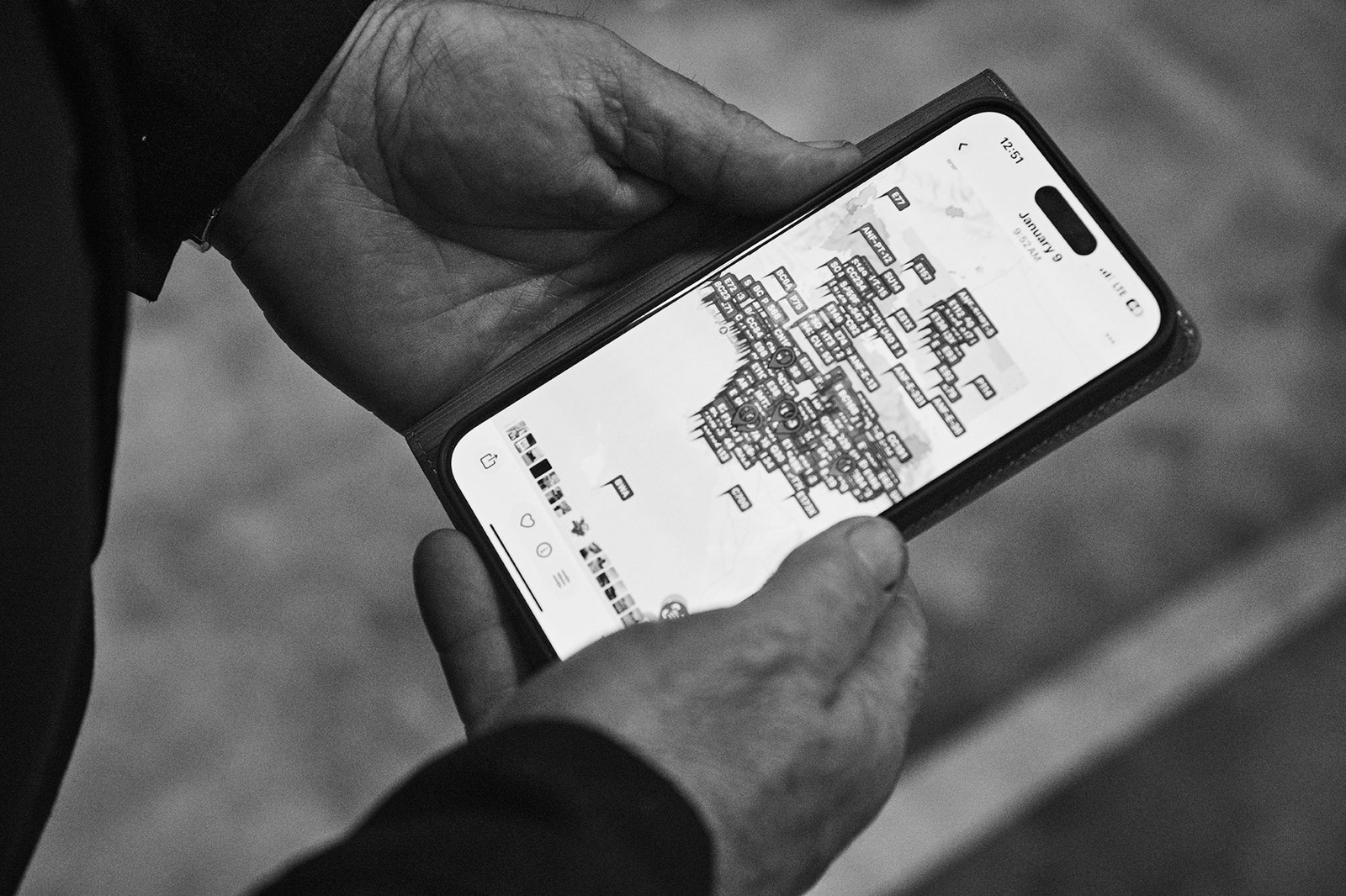 L'image peut contenir le texte de téléphone mobile du téléphone électronique