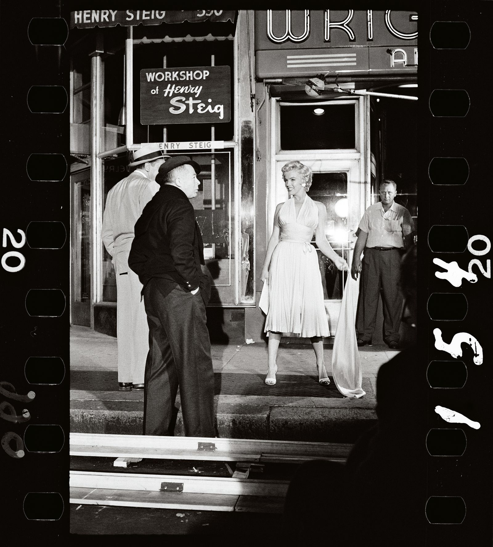 Ewell Wilder et Monroe sur 51st Street et Lexington Avenue.