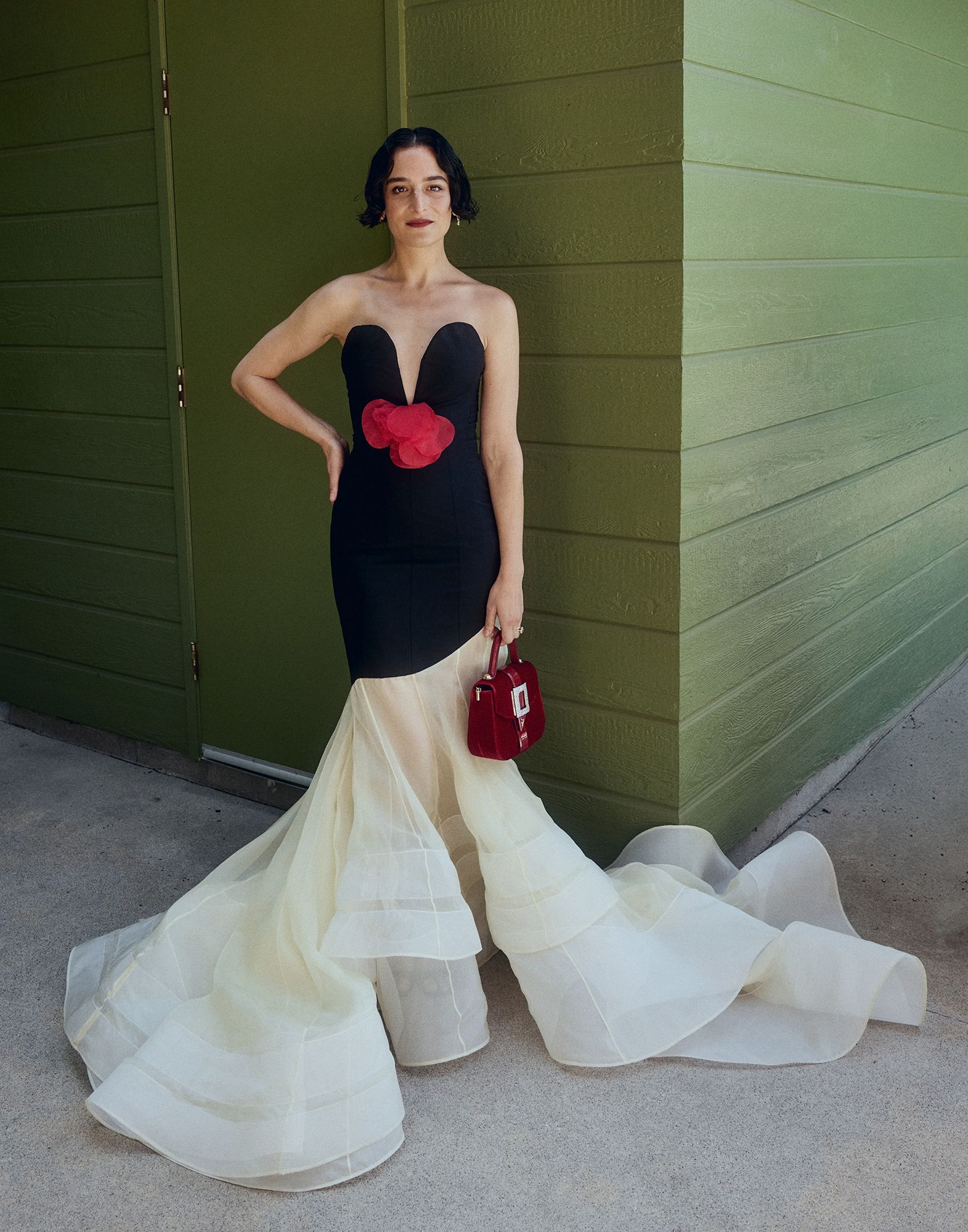 Jenny Slate comme sa robe Emmys 2025 est dans un moment de «floraison vibrante»