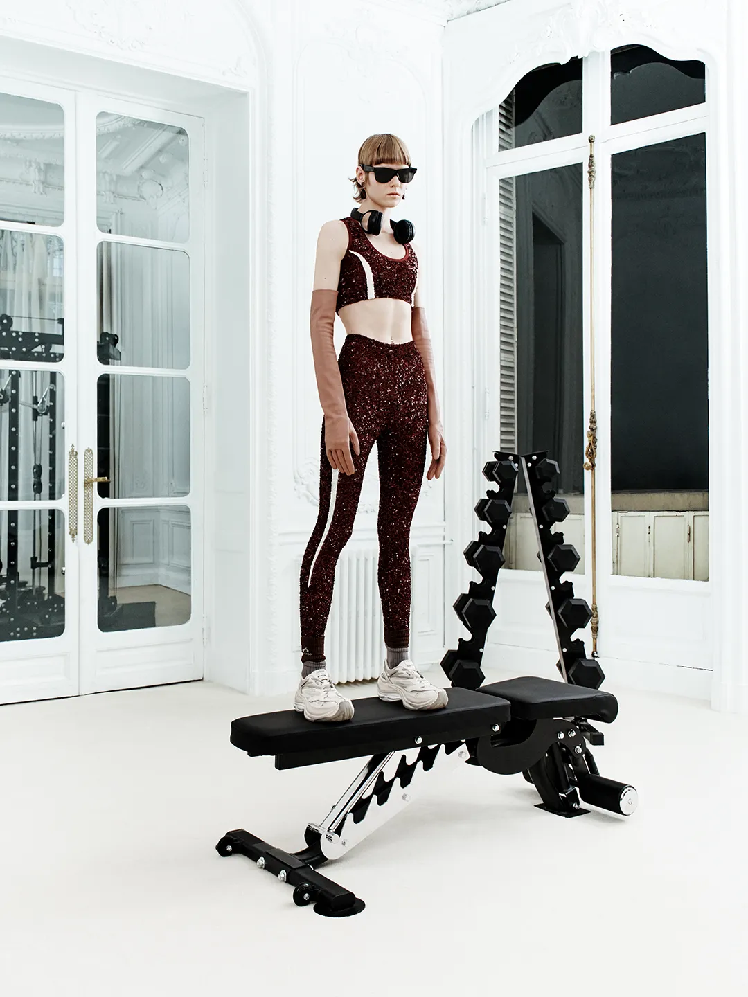 L'image peut contenir une personne Fitness Gym Sport Travailler Vêtements Chaussures et chaussures