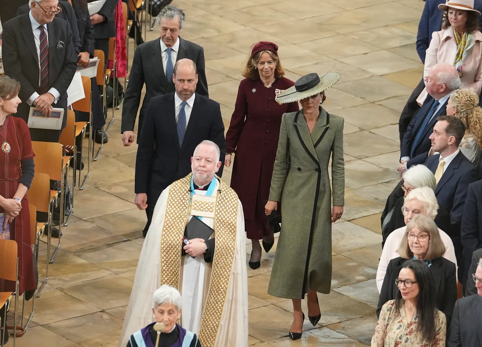 L'image contient peut-être Emmeline Pankhurst Prince William Duc de Cambridge Personne Adulte Personnes Vêtements Manteau et pardessus
