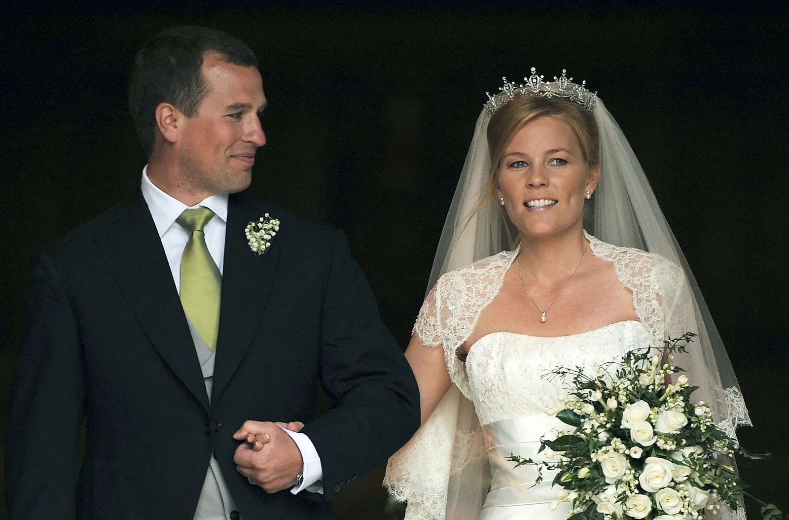 L'image peut contenir Autumn Phillips Nathan Sturgis Vêtements Robe Mode Vêtements de cérémonie Robe de mariage et robe de mariée