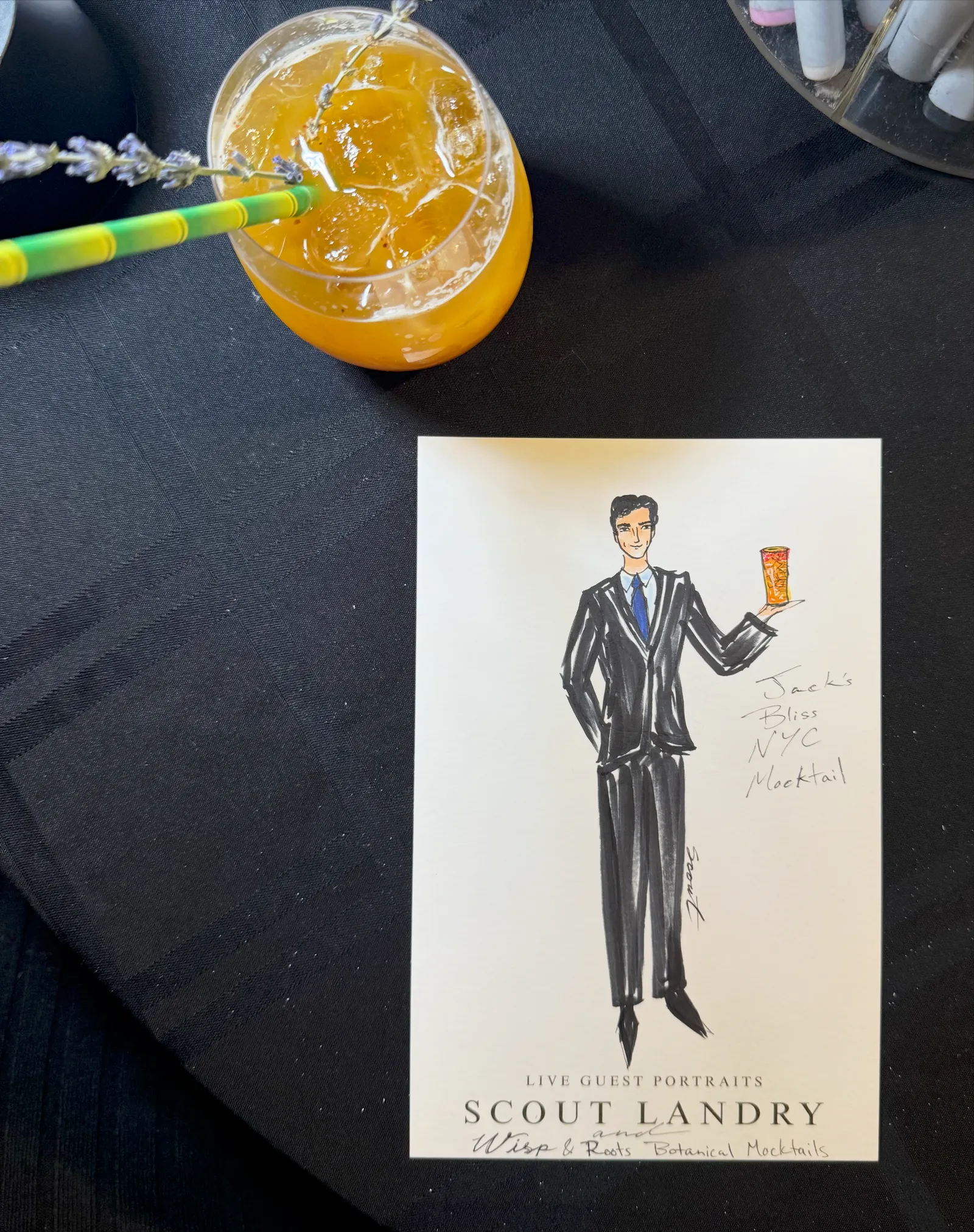 L'image peut contenir Évariste Galois Boisson Jus Personne adulte Verre Alcool Bière Cocktail Visage et tête