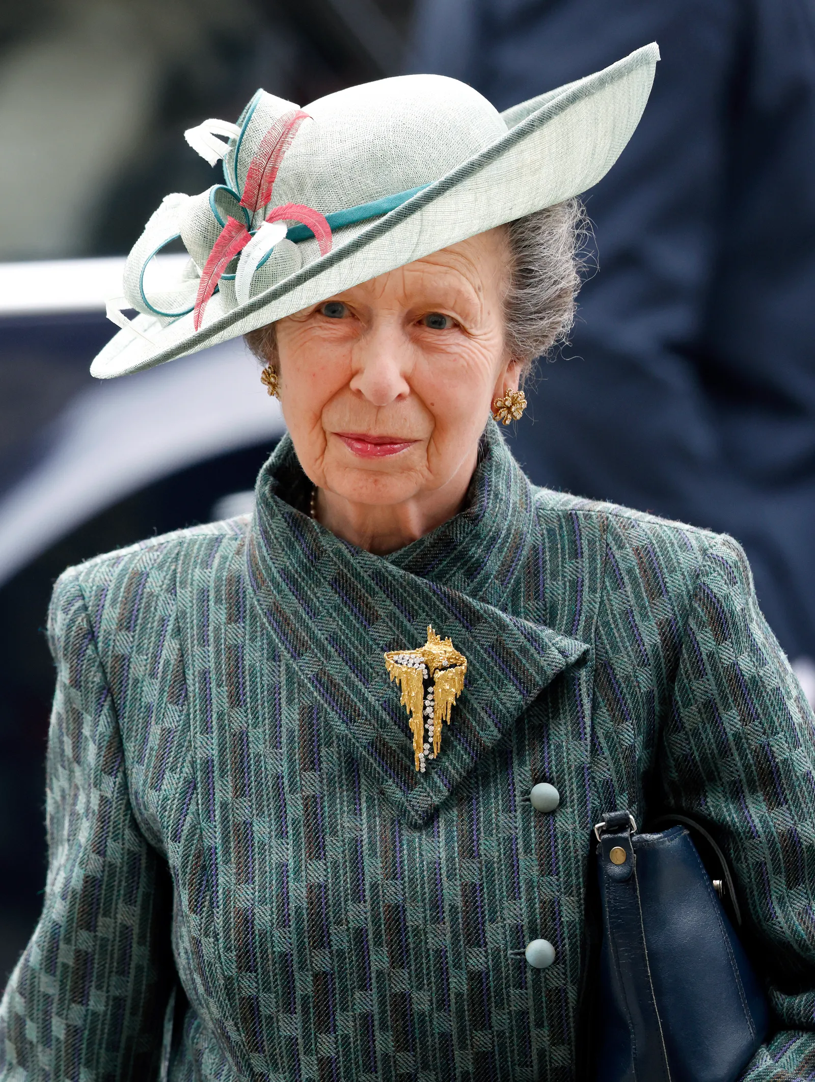 L'image peut contenir des vêtements et un chapeau pour adultes, princesse Anne, personne royale