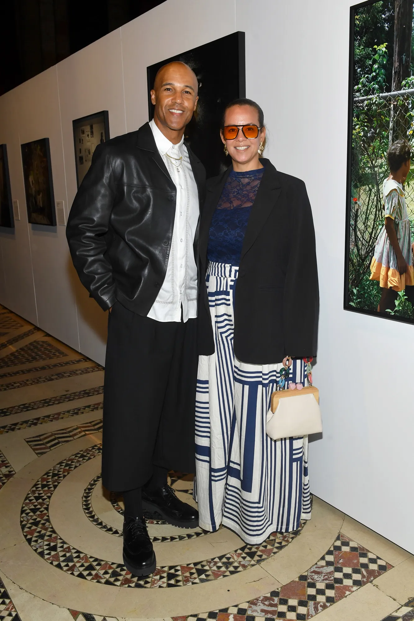 Fête Accompli : John Legend, Chance the Rapper, Elizabeth Alexander et Lonnie Ali ont été honorés lors du gala annuel Gordon Parks L'image peut contenir Parisa FitzHenley Blazer Vêtements Manteau Veste Pantalon Visage Tête Personne Photographie et portrait