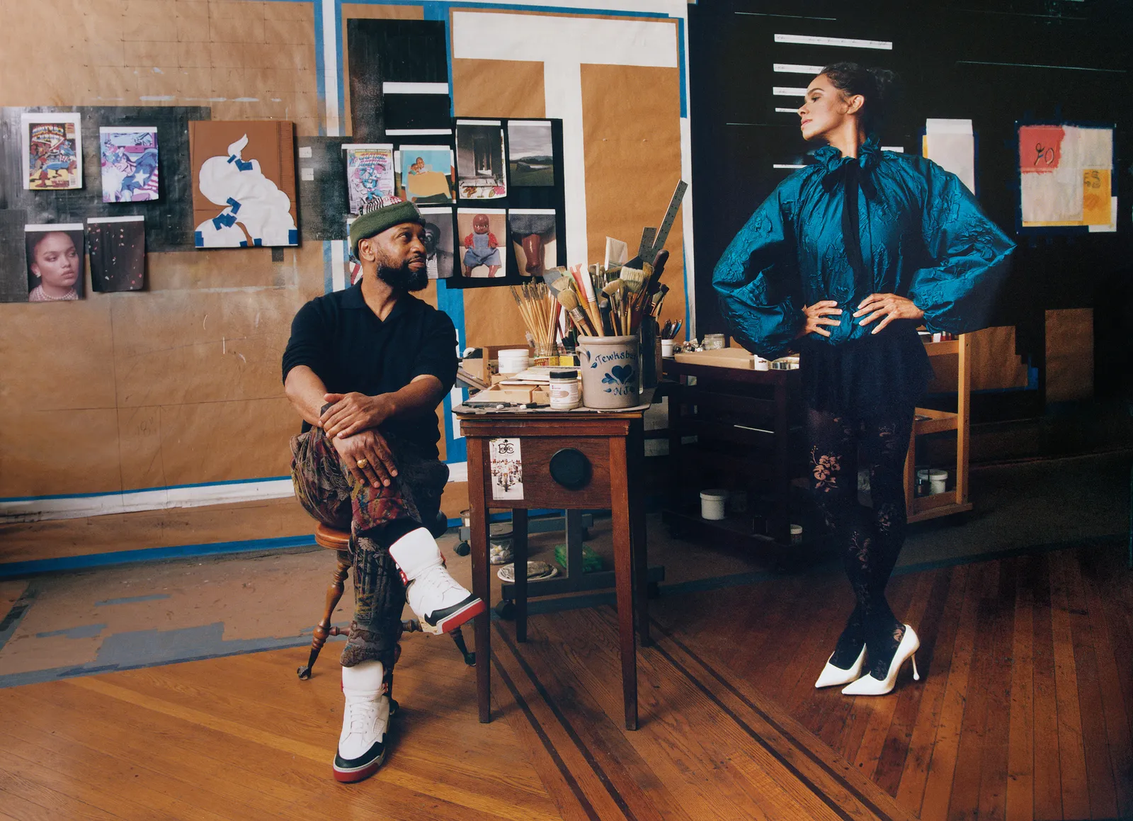 L'image peut contenir Misty Copeland Wood Vêtements Chaussures Chaussure Personne adulte Salon de coiffure Intérieur Visage et tête