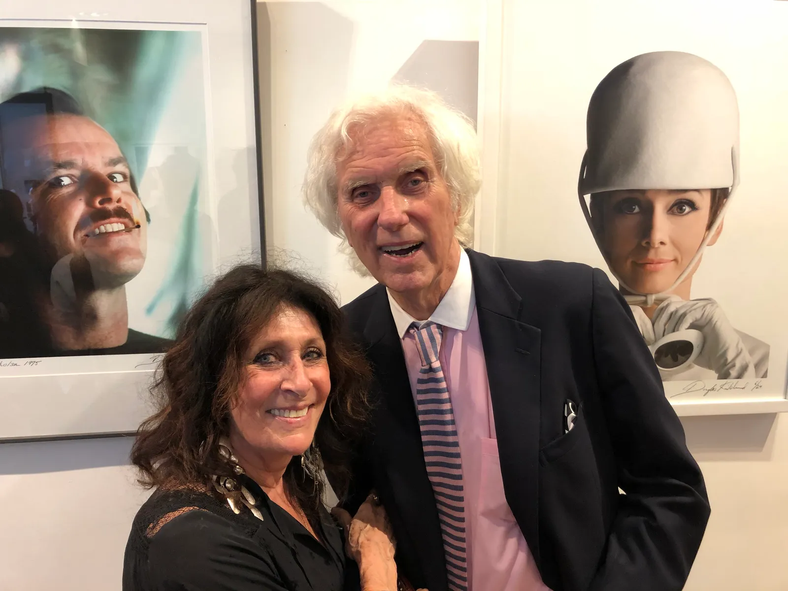 L'image peut contenir Douglas Kirkland Marilyn Quayle Blazer Vêtements Manteau Veste Visage Tête Personne et photographie