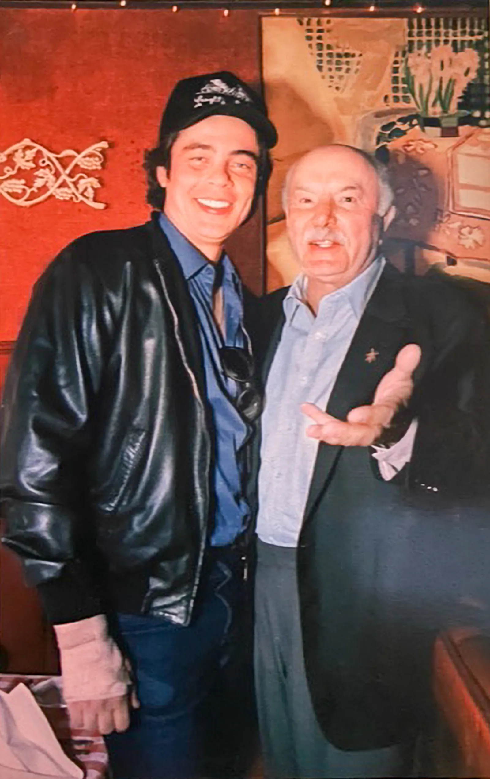 Grandir chez Dan Tana's, le restaurant le plus célèbre d'Hollywood Benicio del Toro et Dan Tana