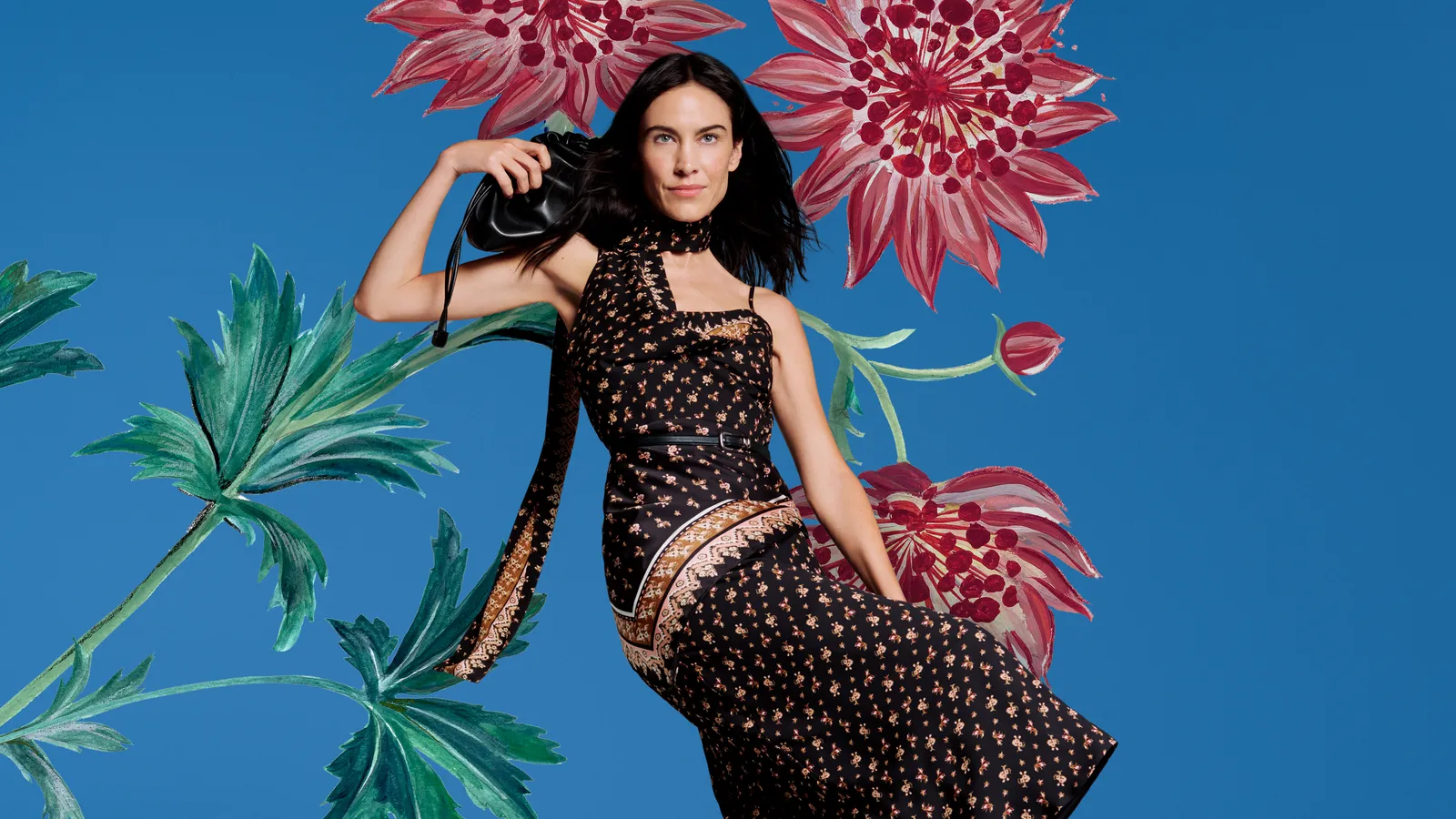 Le patriotisme de la mode américaine de Joseph Altuzarra et Zac Posen L'image peut contenir Alexa Chung Vêtements Robe Personne adulte Photographie Tenue de soirée Robe de soirée Cheveux et cheveux noirs