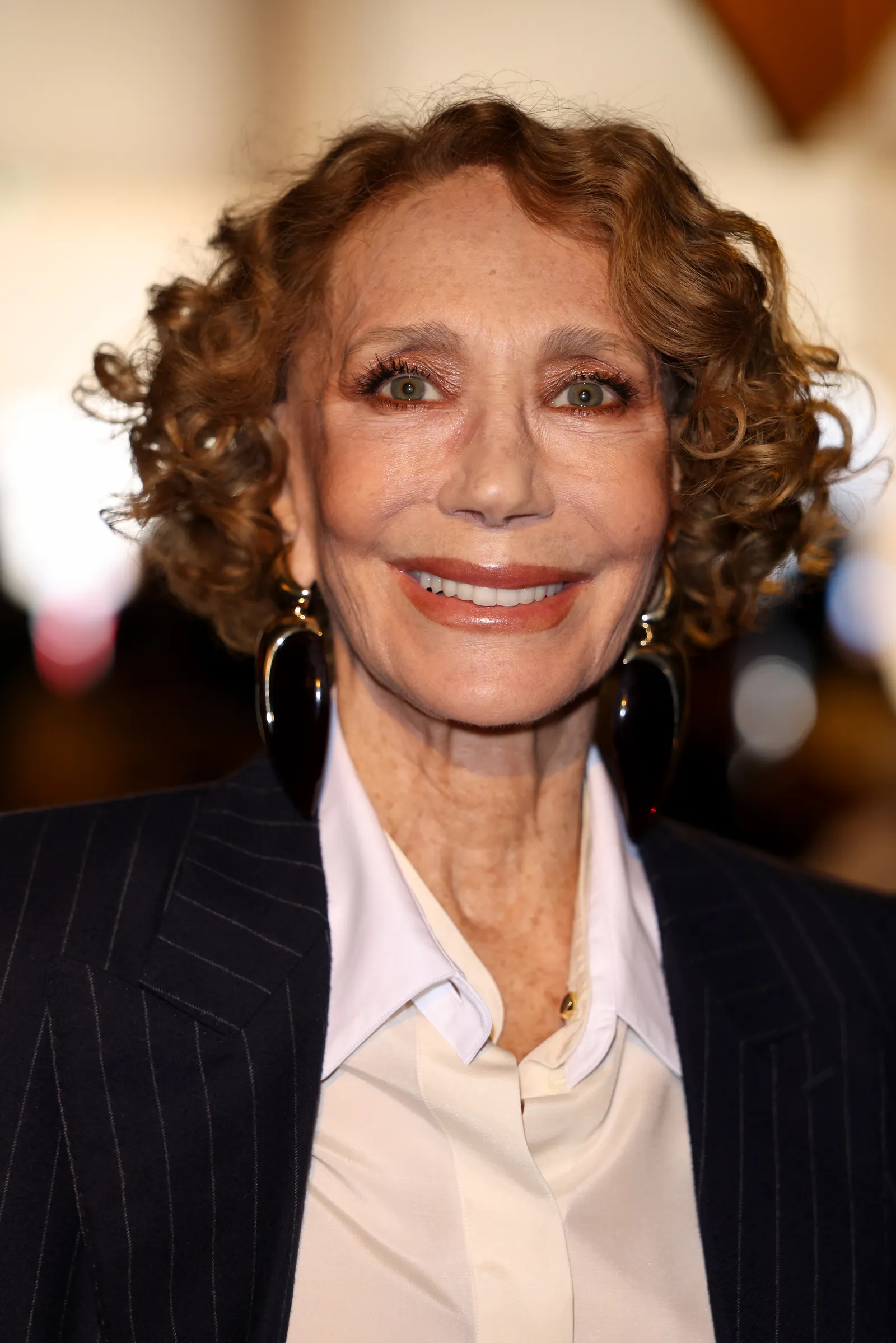 Tous les meilleurs looks des célébrités à la Fashion Week de Paris Marisa Berenson.
