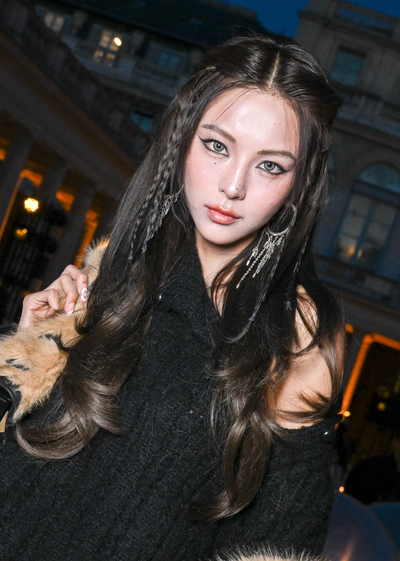 Tous les meilleurs looks des célébrités à la Fashion Week de Paris NiiNii.