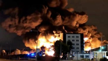Incendie d'une usine à Rouen