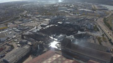 Vidéo spectaculaire via drone de l'usine de Lubrizol après l'incendie
