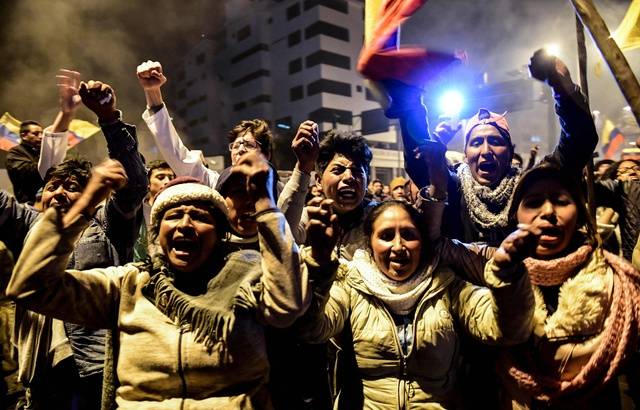 Equateur liesse de joie indigènes