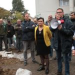 Sous la pression d’une centaine d’agriculteurs, la maire de Savigny-le-Temple suspend son arrêté anti-pesticides Savigny-le-Temple pesticides manifestant agriculteur