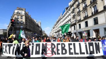 Extinction Rebellion France condamne Roger Hallam