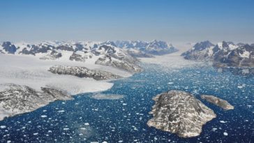 La calotte glaciaire du Groenland fond sept fois plus vite que dans les années 90 selon une étude de 96 scientifiques