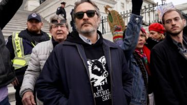 La star du "Joker" Joaquin Phoenix arrêté après une manif sur le climat avec Jane Fonda