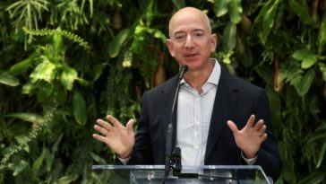 Jeff Bezos, fondateur d'Amazon, promet 10 milliards de dollars pour la lutte contre le changement climatique