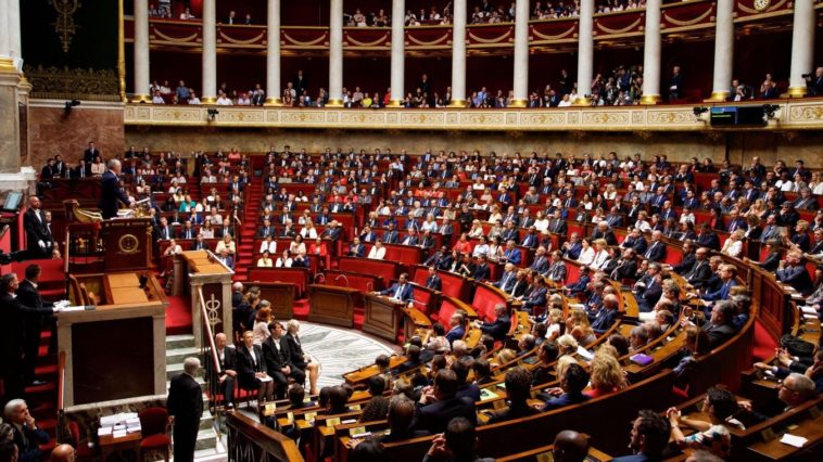 Un député français pourrait être infecté par le coronavirus, il lui est demandé de rester chez lui