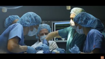 Joaquin Phoenix avec Extinction Rebellion dans le film "Guardians of Life"