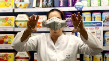 Coronavirus : arrestation de deux Britanniques qui allaient quitter le Maroc avec 117 000 masques de protection