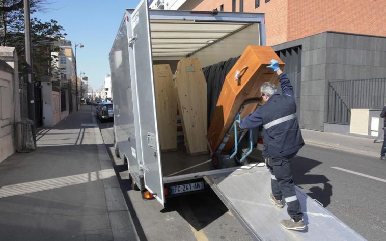 Coronavirus : un bâtiment du marché de Rungis transformé en morgue