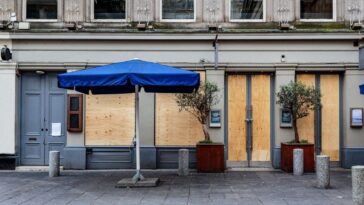 Paris passe en alerte maximale Covid-19, les bars fermés