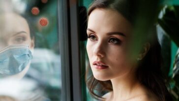 Le Conseil Scientifique craint "plusieurs vagues successives" durant l'hiver et le printemps