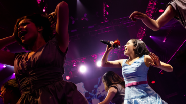 À l'intérieur de la narration immersive de Here Lies Love