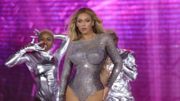 Beyoncé débloque un nouveau niveau de Vierge avec un code vestimentaire d'un mois pour les fans