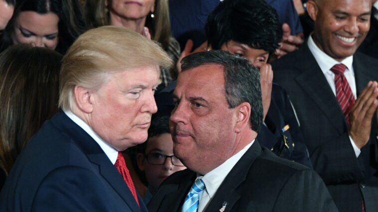Chris Christie défie Donald Trump de l'appeler un "gros cochon" en face