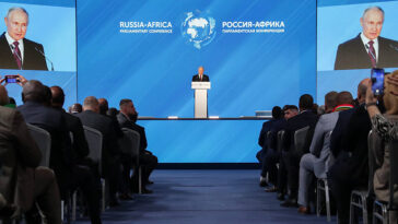 cc State Duma of Russian Federation, modified, https://commons.wikimedia.org/wiki/File:Address_by_Vladimir_Putin_at_the_plenary_session_%E2%80%9CRussia-Africa_in_a_Multipolar_World%E2%80%9D,_20_March_2023.jpg