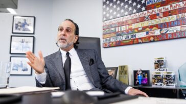 De Cardi B à Donald Trump : rencontrez l’avocat libéral de haut vol qui défend l’ancien président en Géorgie