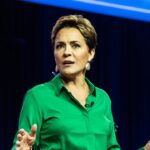 La candidature potentielle de Kari Lake au Sénat pourrait déclencher un groupe de trois candidats en Arizona La candidature potentielle de Kari Lake au Sénat pourrait déclencher un groupe de trois candidats en Arizona