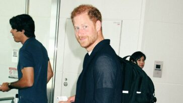 Le prince Harry veut dire des tasses en achetant des lunettes de soleil pour Meghan Markle