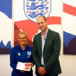Les Royals interrompent leurs vacances pour féliciter l'équipe féminine de football d'Angleterre Les Royals interrompent leurs vacances pour féliciter l'équipe féminine de football d'Angleterre